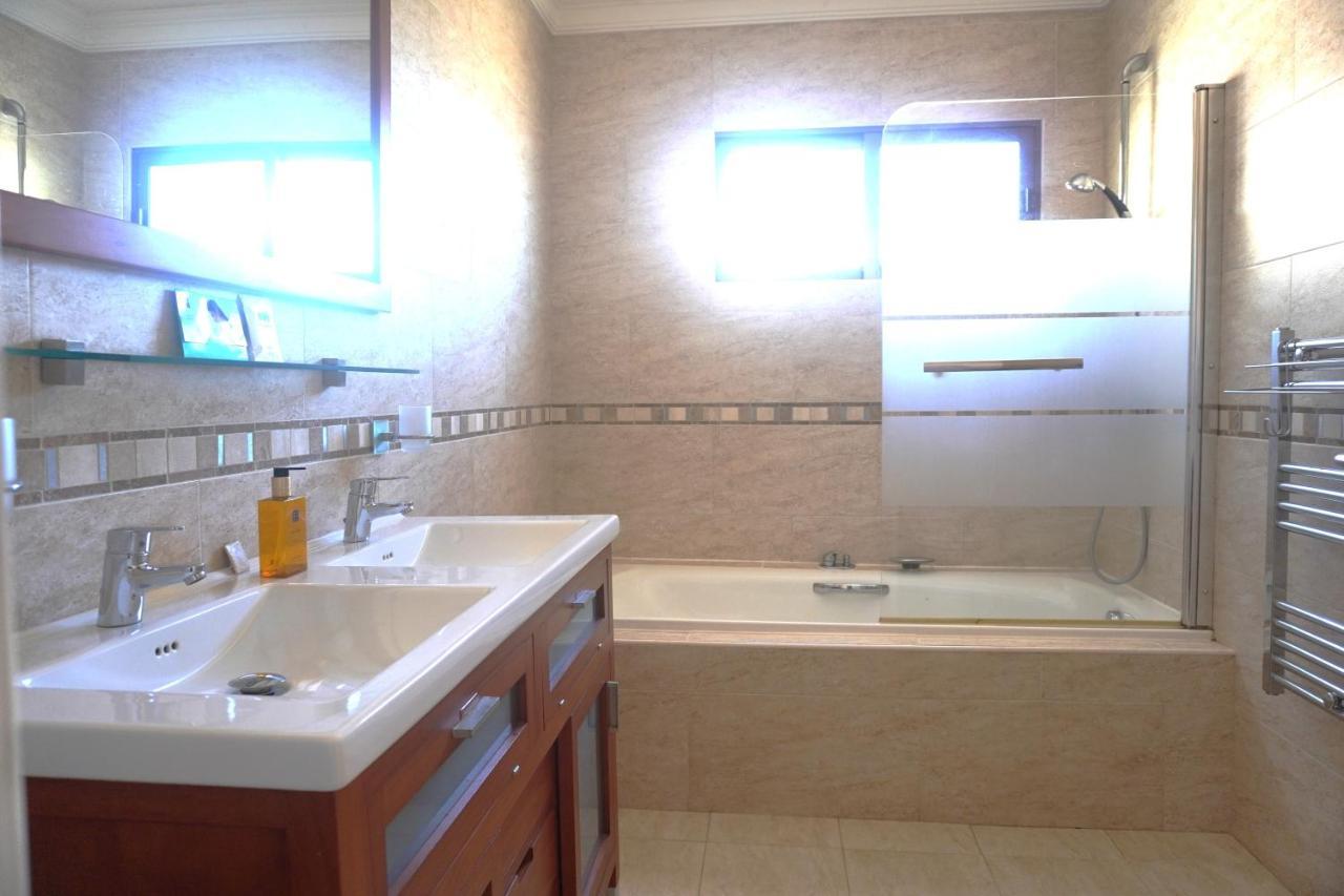 Villa Seaview Suncoast Luxury Malaga Exterior photo
